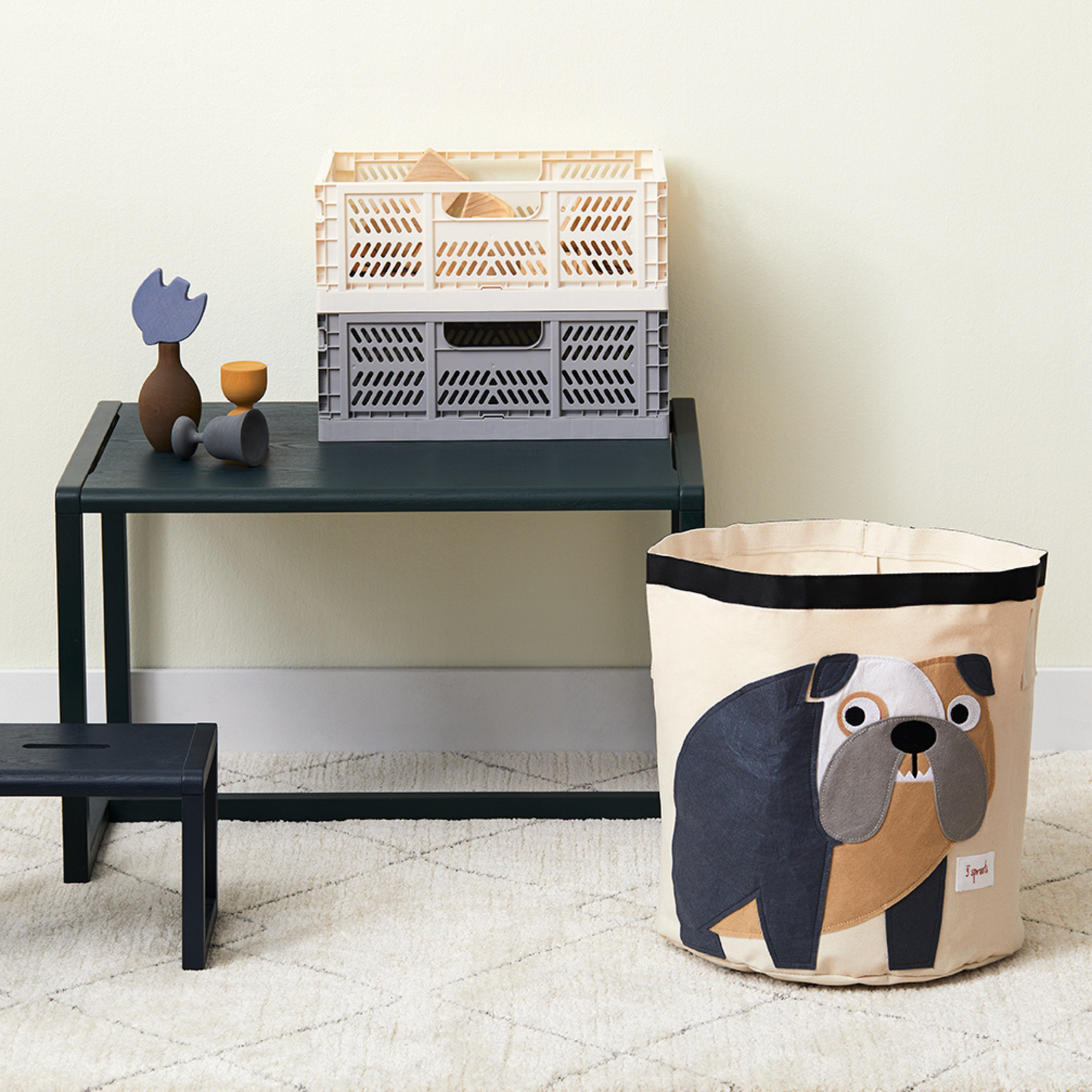 bulldog storage bin